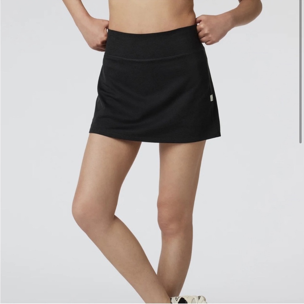 Vuori Halo Performance skirt size small black heather